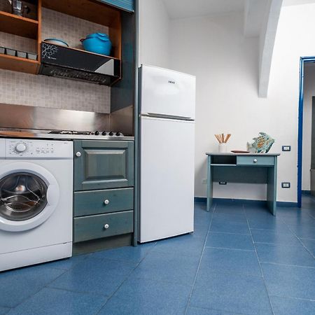 Oasi Azzurra Aparthotel Messina Buitenkant foto