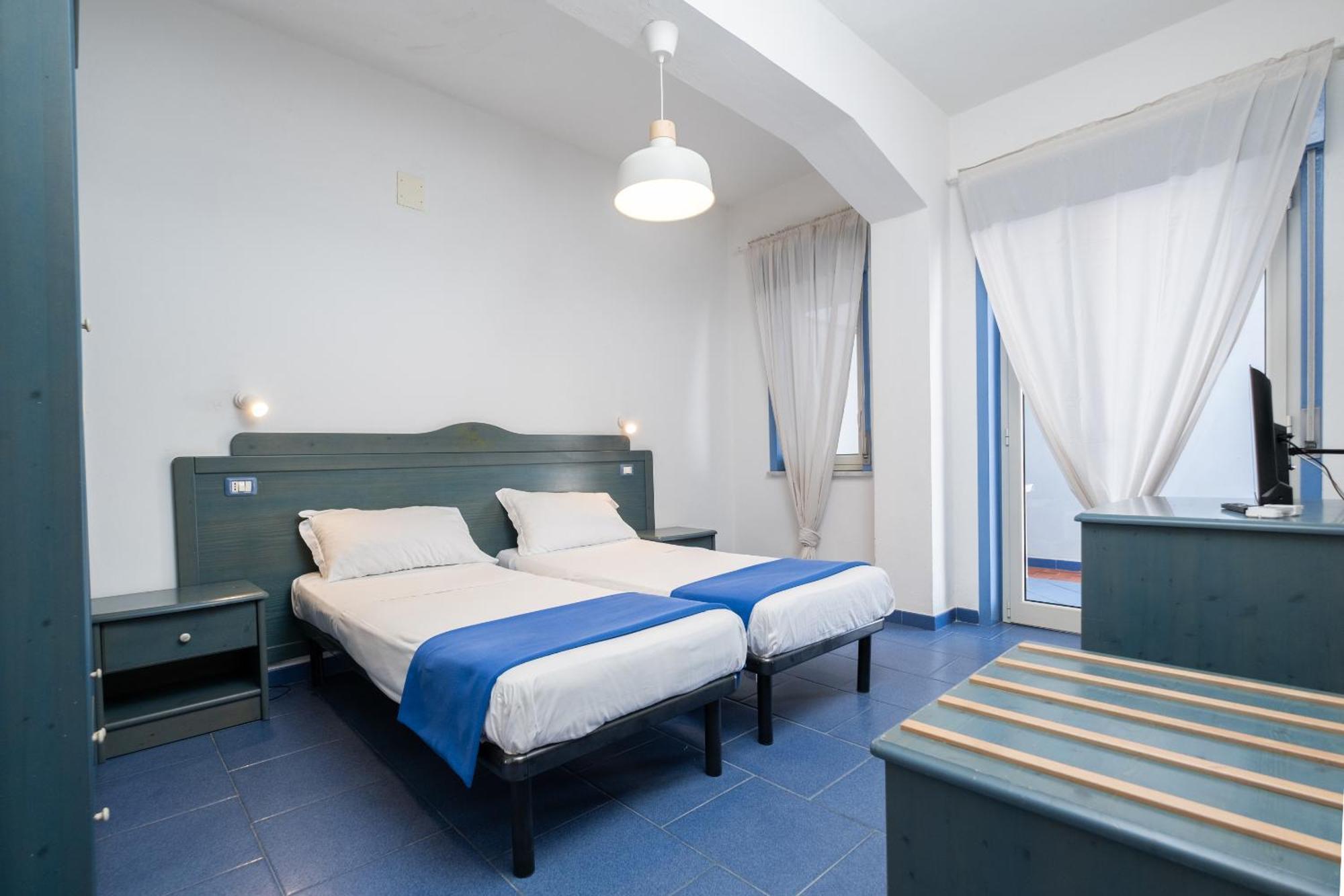 Oasi Azzurra Aparthotel Messina Buitenkant foto