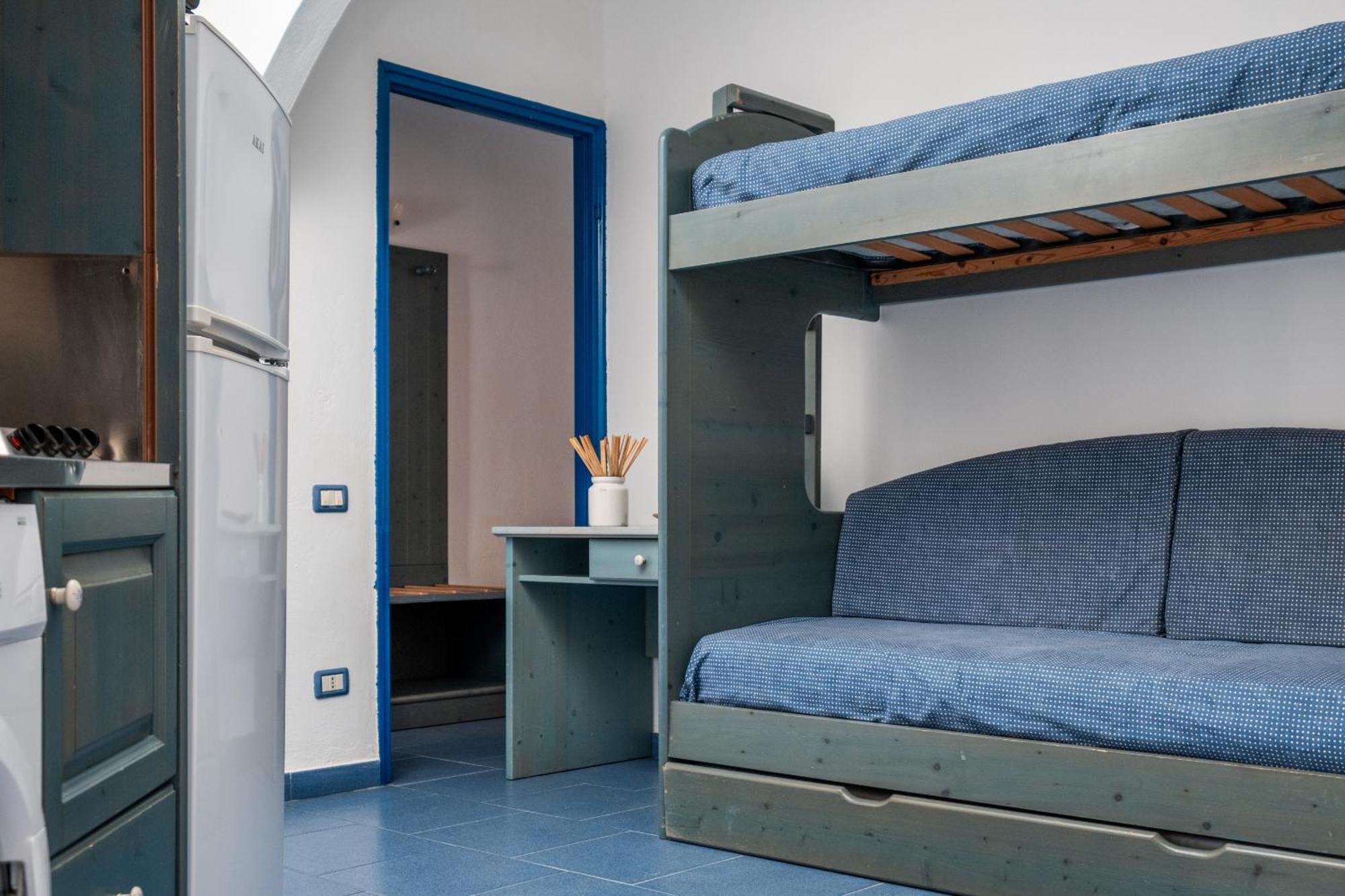 Oasi Azzurra Aparthotel Messina Buitenkant foto